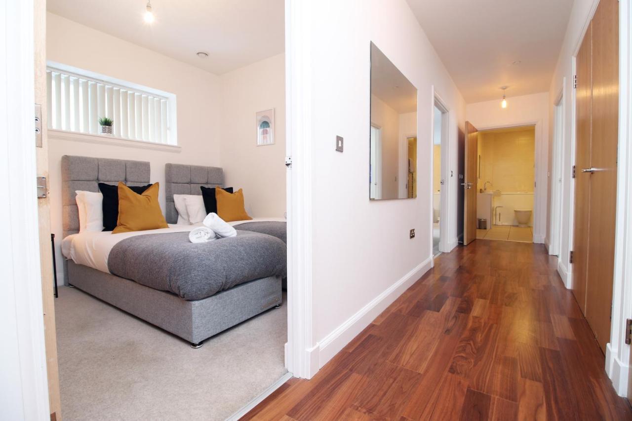 No 2 Under The Clock By Ssw - 2Br, Right In The City Centre, Sleeps 6 Cardiff Luaran gambar