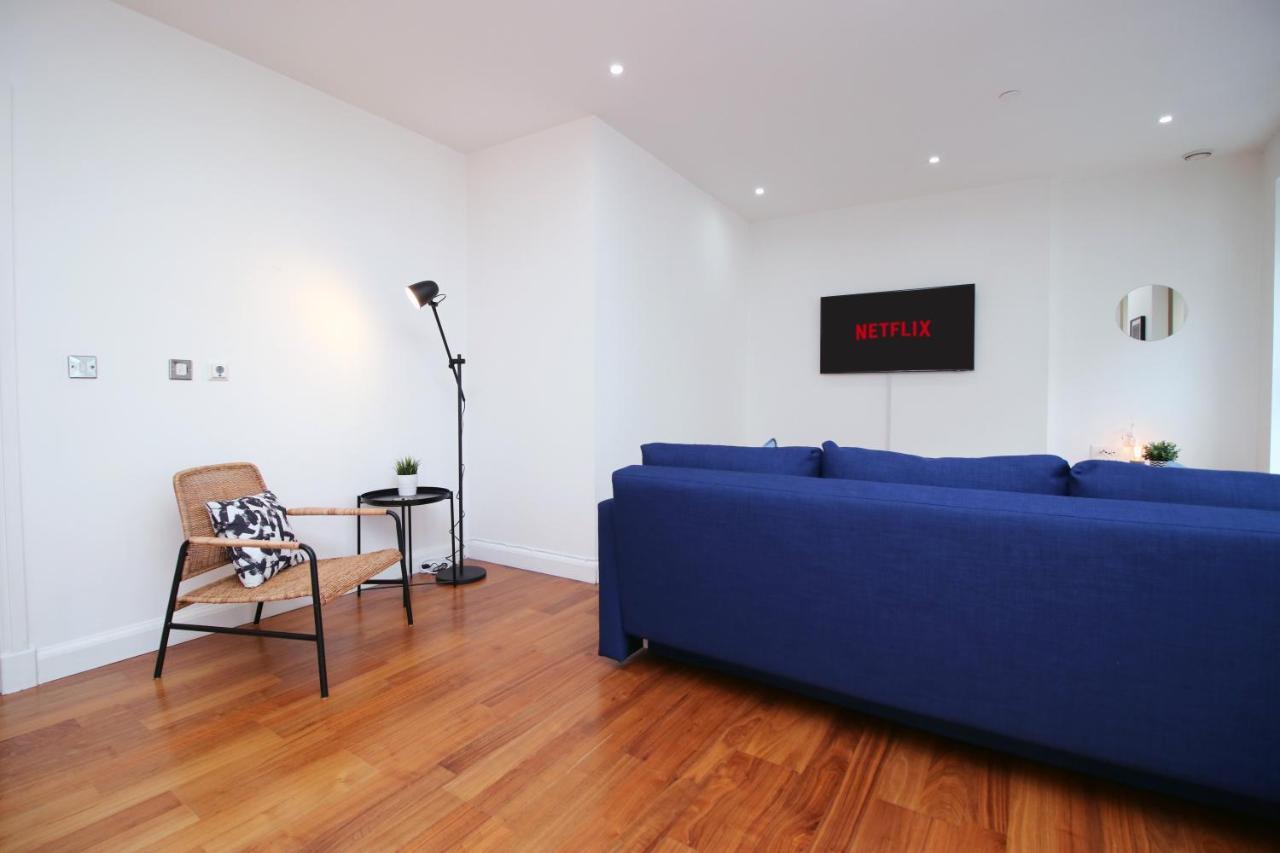 No 2 Under The Clock By Ssw - 2Br, Right In The City Centre, Sleeps 6 Cardiff Luaran gambar