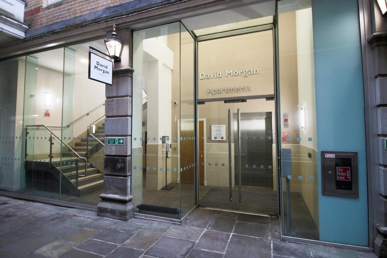 No 2 Under The Clock By Ssw - 2Br, Right In The City Centre, Sleeps 6 Cardiff Luaran gambar